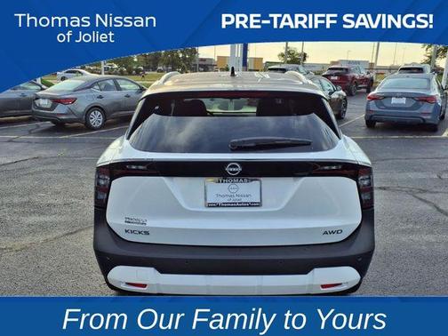 2025 Nissan Kicks SV