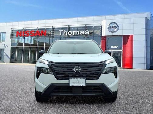 Everest White P 2026 Nissan Rogue Dark Armor