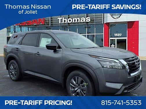 2025 Nissan Pathfinder S