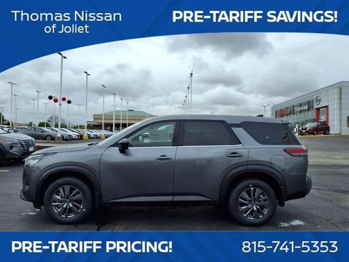 2025 Nissan Pathfinder S