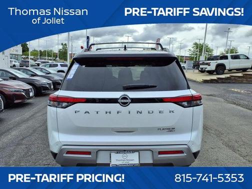 2025 Nissan Pathfinder Platinum