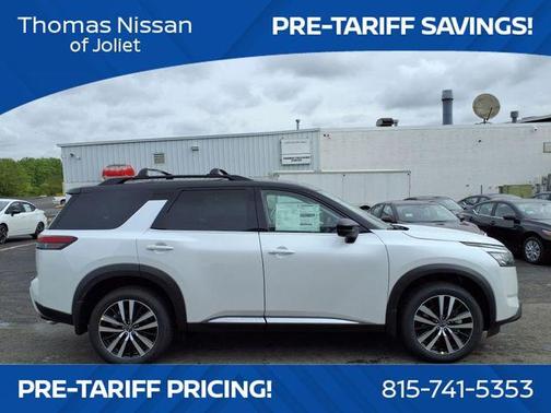 2025 Nissan Pathfinder Platinum