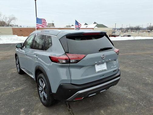 2023 Nissan Rogue SL