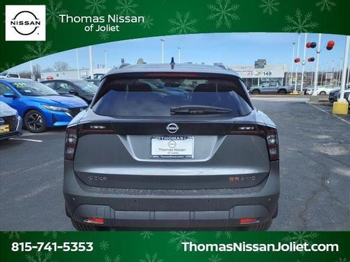 2025 Nissan Kicks SR