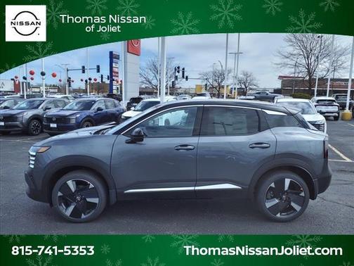 2025 Nissan Kicks SR