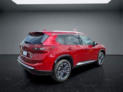 Scarlet Ember Tintcoat 2026 Nissan Rogue Platinum