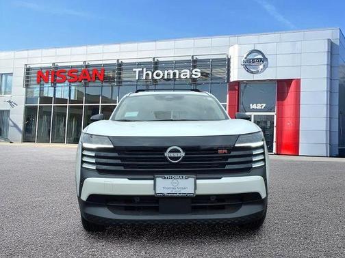Aspen White Tri 2026 Nissan Kicks SR