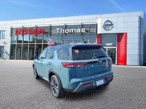 2t Teal Blk Rf 2026 Nissan Pathfinder Platinum