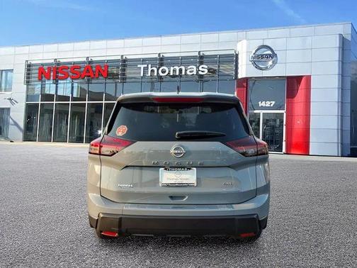 Boulder Gray Metallic 2026 Nissan Rogue SV