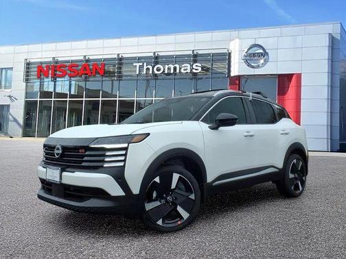 2t Wht Blk Roof 2026 Nissan Kicks SR