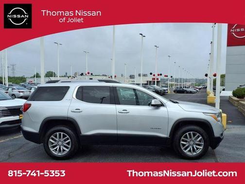 2017 GMC Acadia SLE-2