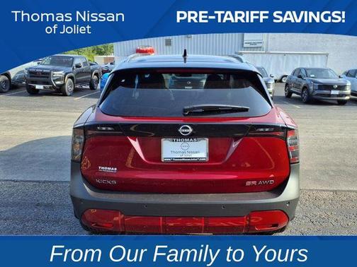 2025 Nissan Kicks SR