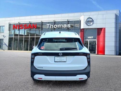 Fresh Powder 2026 Nissan Kicks S