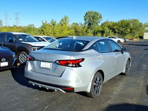 2025 Nissan Versa 1.6 SV