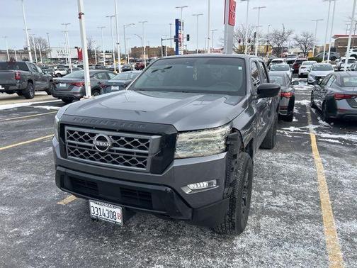 2023 Nissan Frontier SV