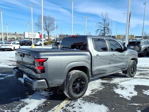 2023 Nissan Frontier SV
