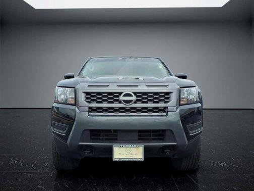 Black 2025 Nissan Frontier SV