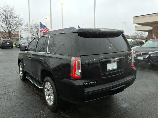 Black 2017 GMC Yukon SLT