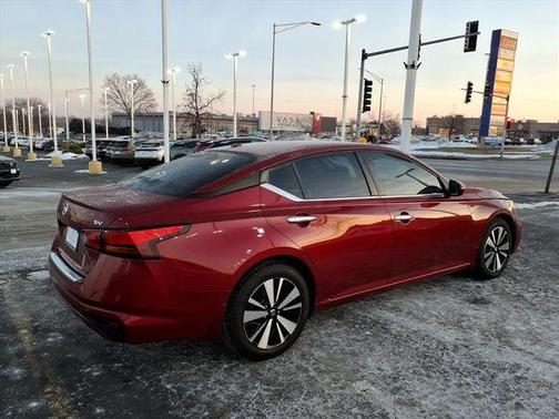 2022 Nissan Altima 2.5 SV