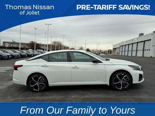 2025 Nissan Altima SR