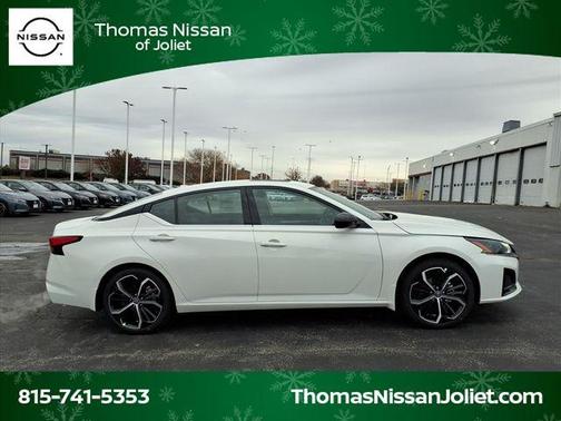 2025 Nissan Altima SR