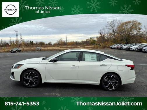 2025 Nissan Altima SR