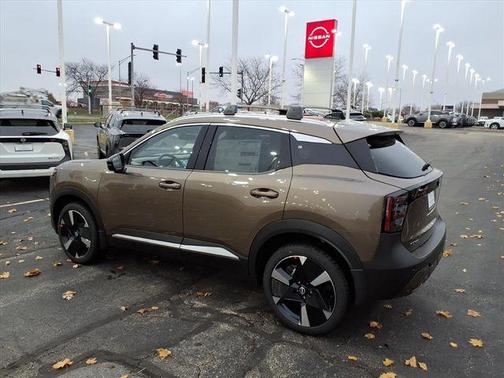 2026 Nissan Kicks SR