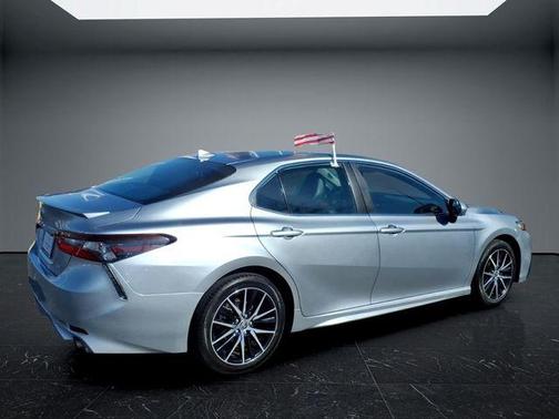 Celestial Silver Metallic 2024 Toyota Camry SE