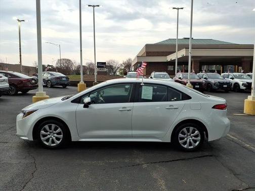 Ice 2025 Toyota Corolla LE