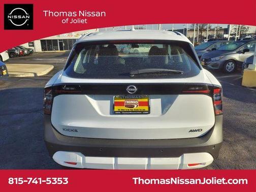 2025 Nissan Kicks S