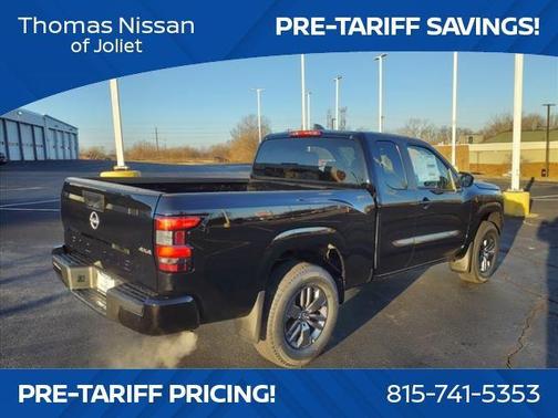 2025 Nissan Frontier SV