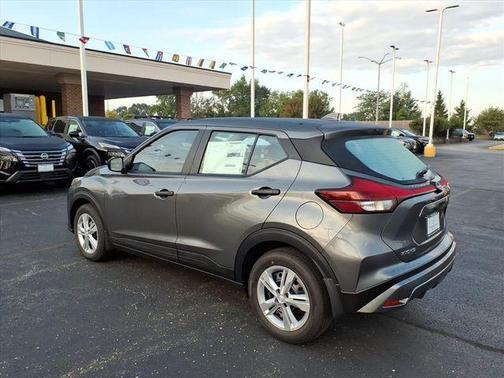 2025 Nissan Kicks Play S