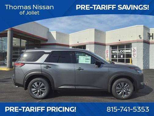 2025 Nissan Pathfinder S