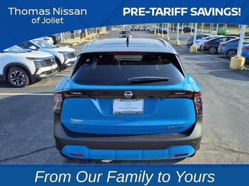 2025 Nissan Kicks SR