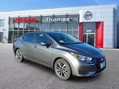 Gun Metallic 2025 Nissan Versa 1.6 SV