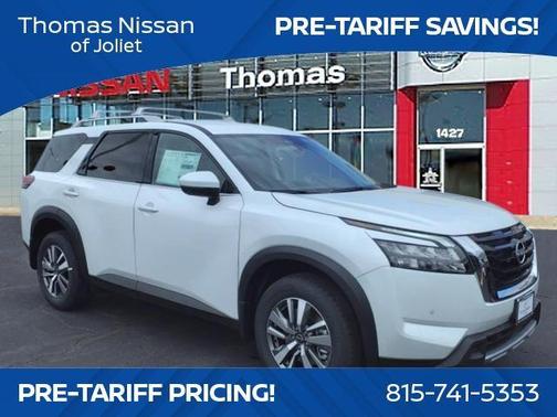 2025 Nissan Pathfinder SL