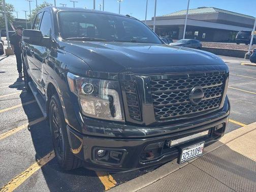 Magnetic Black 2018 Nissan Titan SV