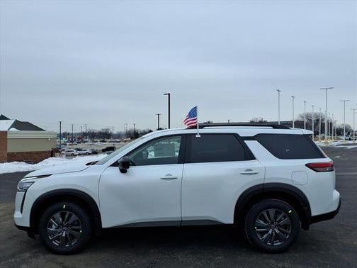 2026 Nissan Pathfinder SV