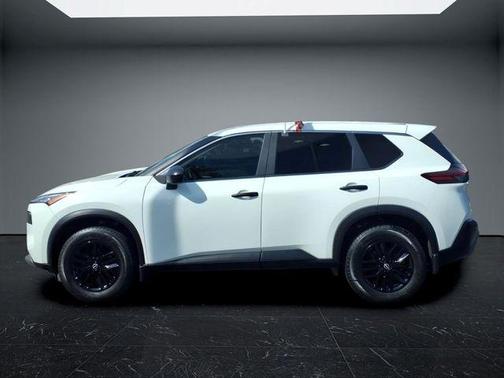 Glacier White 2023 Nissan Rogue S