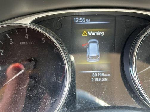 Pearl White 2016 Nissan Rogue SL