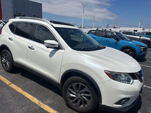 Pearl White 2016 Nissan Rogue SL