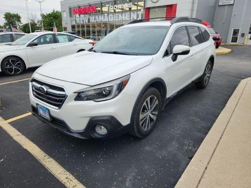 Crystal White Pearl 2019 Subaru Outback 2.5i Limited