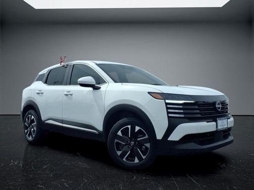 Fresh Powder 2025 Nissan Kicks SV