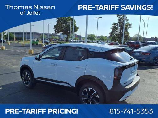 2025 Nissan Kicks SV