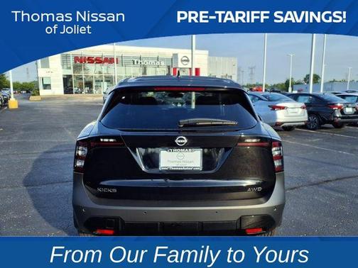 2025 Nissan Kicks SV