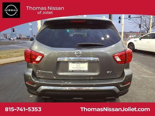 2019 Nissan Pathfinder SV