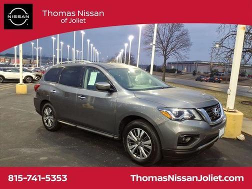 2019 Nissan Pathfinder SV