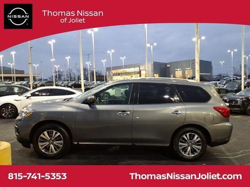 2019 Nissan Pathfinder SV