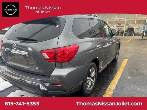 2019 Nissan Pathfinder SV