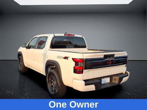 Glacier White 2026 Nissan Frontier PRO-4X